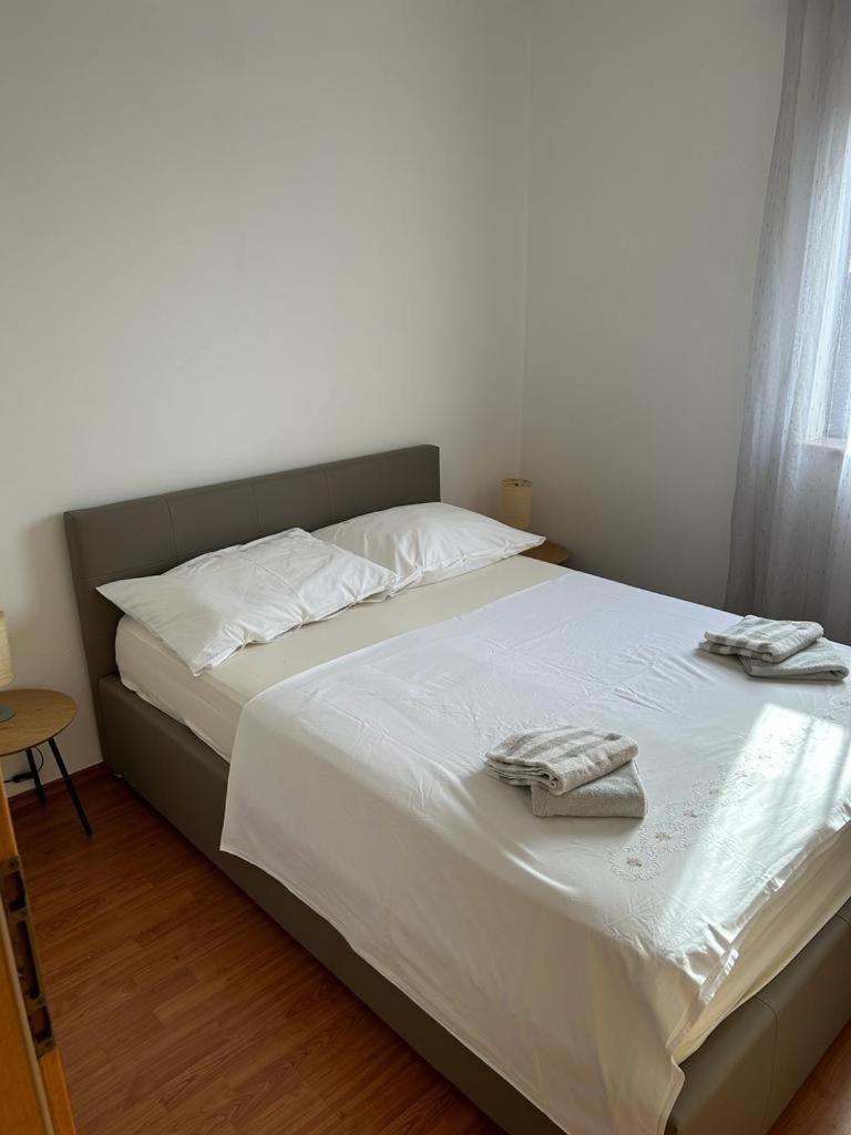 Apartments By The Sea Slatine, Ciovo - 1128 Exterior photo